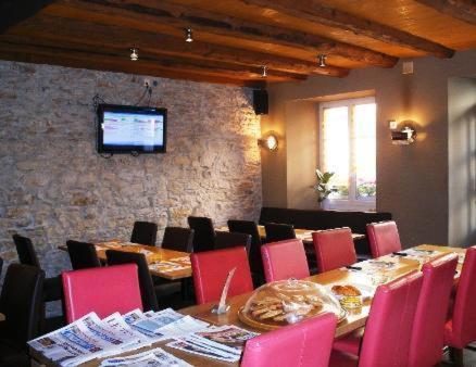 Chez Gilles Hotel Resto Bar Sa 라쇼드퐁 외부 사진